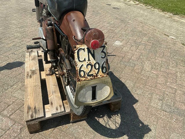 Bianchi mendola 174s motorfiets - afbeelding 13 van  14