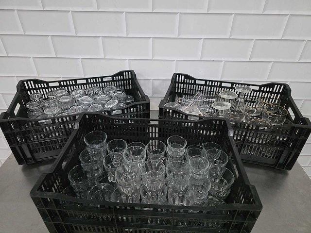 Bier- en drinkglazen in opbergkrat (3x) - afbeelding 1 van  4