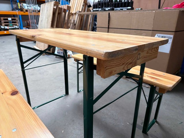 Bier tafel met bankjes (78x110x50) - afbeelding 3 van  4