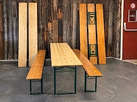 Bierbanken (7x) + biertafel