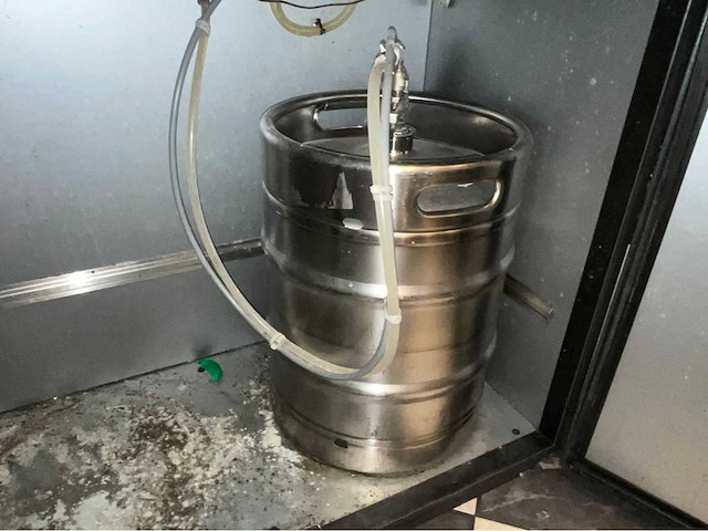 Bierfusten en fles koolzuurgast (6x) - afbeelding 2 van  2