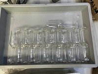 Bierglas en champagneglas (280x) - afbeelding 1 van  7