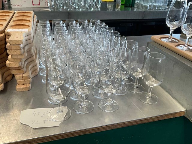 Bierglas op serveerplank - afbeelding 2 van  5