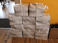 Bierglazen ayano craft in 11 dozen, glazen zijn voorzien van 't krut, let op dozen slecht, 66 glazen. - afbeelding 1 van  3