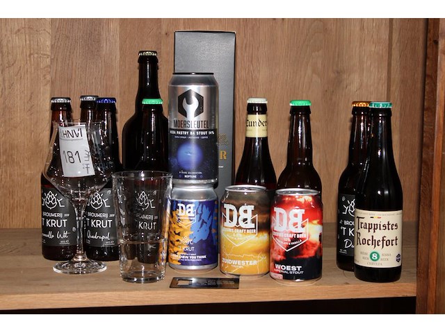 Bierpakket bestaande uit 14 speciaal bieren, 2 glazen en opener. - afbeelding 1 van  2