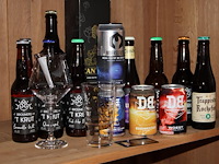 Bierpakket bestaande uit 14 speciaal bieren, 2 glazen en opener. - afbeelding 2 van  2