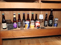 Bierpakket bestaande uit 14 speciaal bieren, 2 glazen en opener. - afbeelding 1 van  2