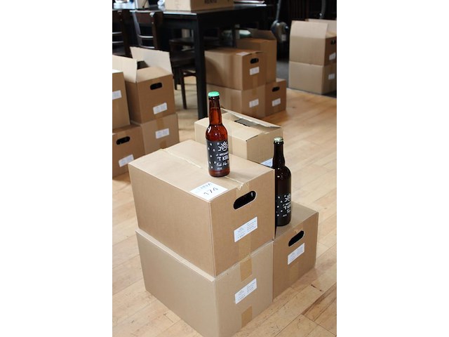 Bierpakket bestaande uit 24 flessen dubbel bier, 24 flessen fresh hop, 24 flessen blond bier en 6 grote fle... - afbeelding 2 van  4