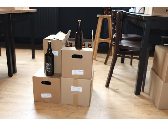 Bierpakket bestaande uit 24 flessen dubbel bier, 24 flessen fresh hop, 24 flessen blond bier en 6 grote fle... - afbeelding 1 van  4