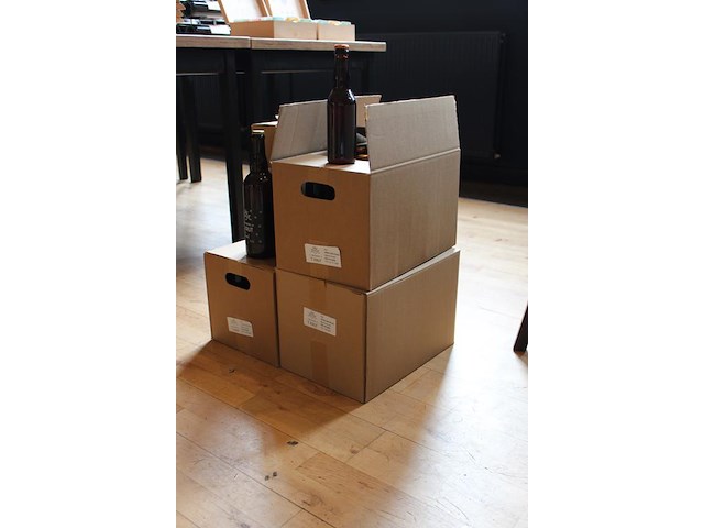 Bierpakket bestaande uit 24 flessen dubbel bier, 24 flessen fresh hop, 24 flessen blond bier en 6 grote fle... - afbeelding 2 van  4