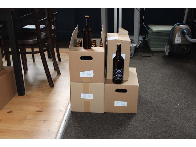 Bierpakket bestaande uit 24 flessen dubbel bier, 24 flessen fresh hop, 24 flessen blond bier en 6 grote fle... - afbeelding 1 van  4