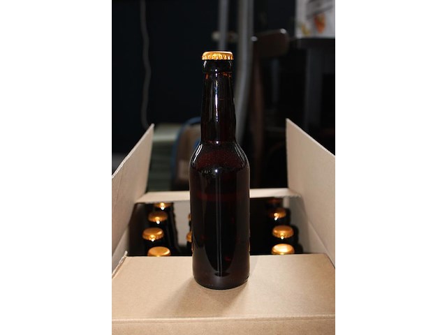 Bierpakket bestaande uit 24 flessen dubbel bier, 24 flessen fresh hop, 24 flessen blond bier en 6 grote fle... - afbeelding 3 van  4