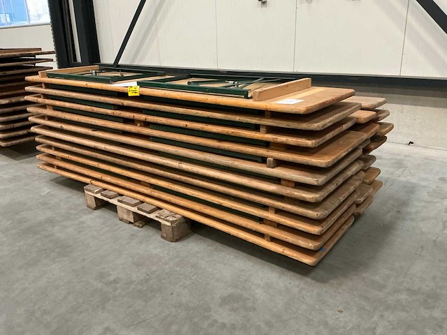 Biertafel / bankenset (8x) - afbeelding 1 van  5