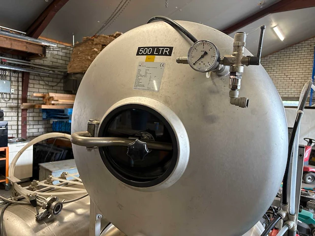 Biertank, koeler en vacuumpomp - afbeelding 2 van  15