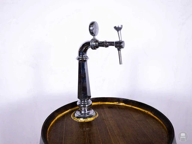 Biertap in wijnton - afbeelding 7 van  8