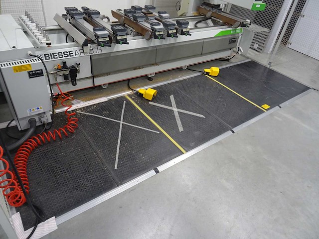 Biesse - 2010 - skill 300 k3 - cnc-bewerkingscentrum - afbeelding 3 van  26