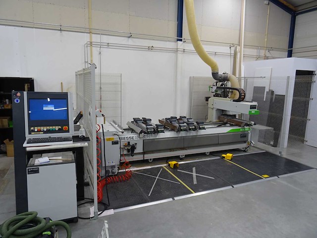 Biesse - 2010 - skill 300 k3 - cnc-bewerkingscentrum - afbeelding 1 van  26