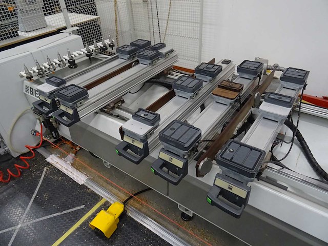Biesse - 2010 - skill 300 k3 - cnc-bewerkingscentrum - afbeelding 23 van  26