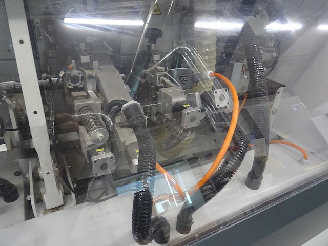 Biesse - 2019 - akron 1330a - kantaanlijmmachine - afbeelding 16 van  17