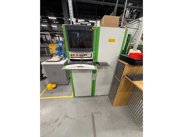 Biesse rover c3 cnc-freesmachine met becker vacuumpomp en console-tafel met pods - afbeelding 10 van  13