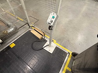 Biesse rover c3 cnc-freesmachine met becker vacuumpomp en console-tafel met pods - afbeelding 13 van  13