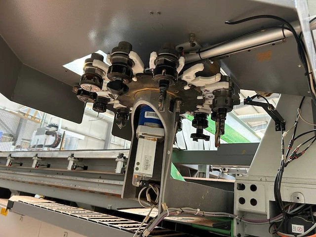 Biesse skill - 2014 - 18.36gft - verticale cnc -bewerkingscentra - afbeelding 2 van  13