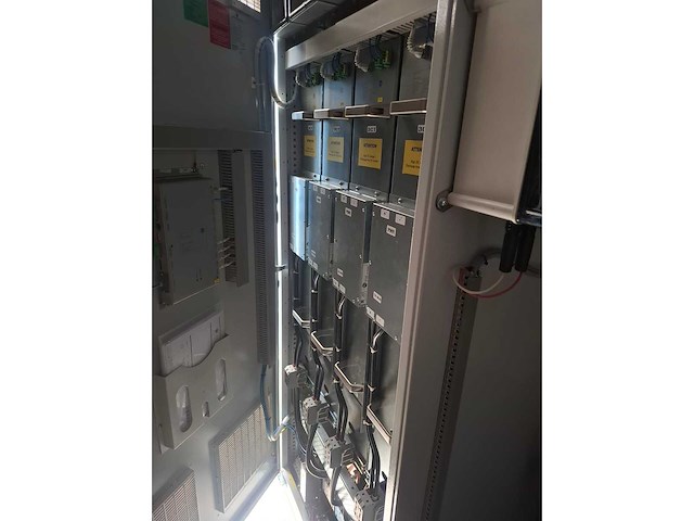 Big ass - 2024 - 340kw-400kwh - energieopslagsysteem - afbeelding 6 van  21