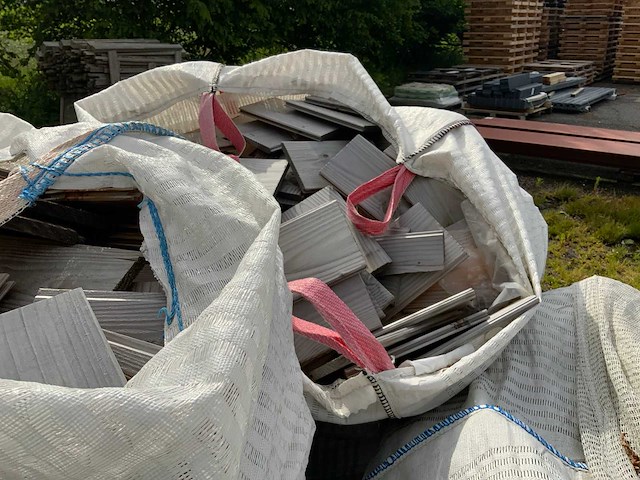 Big-bags met restanten hout - afbeelding 6 van  6
