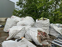 Big-bags met restanten hout - afbeelding 1 van  5