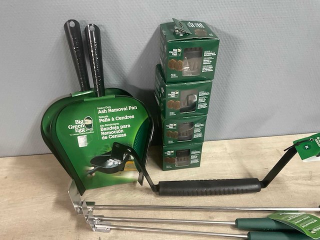 Big green egg - diverse bbq schoonmaakspullen - afbeelding 2 van  3