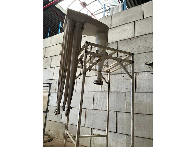 Bigbag vulstation met cycloon en broekfilter - afbeelding 2 van  6