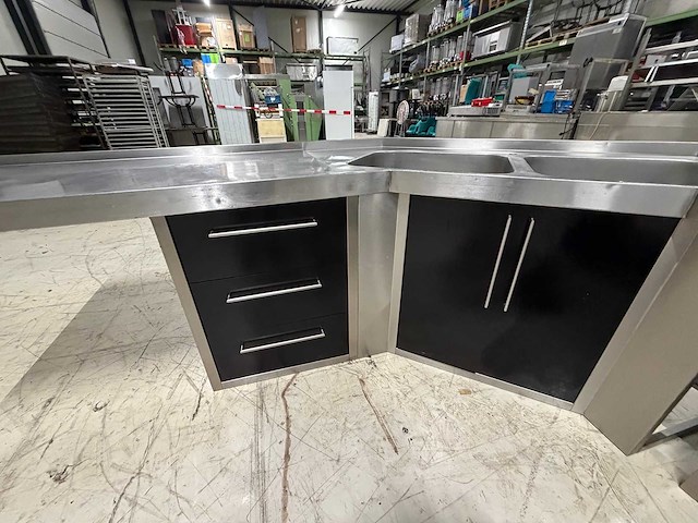 Bijkerk -rvs/trespa- keukenopstelling - afbeelding 7 van  12