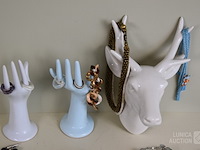 Bijouterie - afbeelding 4 van  5