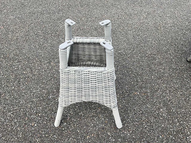Bijzet tuintafel (4x) - afbeelding 1 van  1