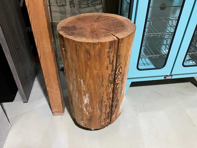 Bijzettafel - boomstam - afbeelding 2 van  5