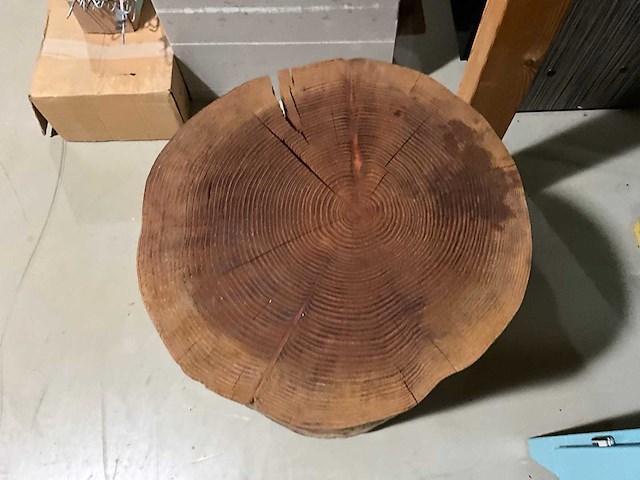 Bijzettafel - boomstam - afbeelding 4 van  5