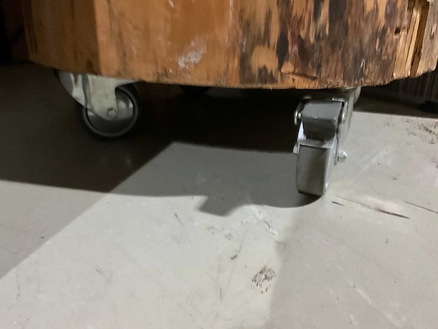 Bijzettafel - boomstam - afbeelding 5 van  5