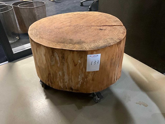 Bijzettafel - boomstam - afbeelding 1 van  5