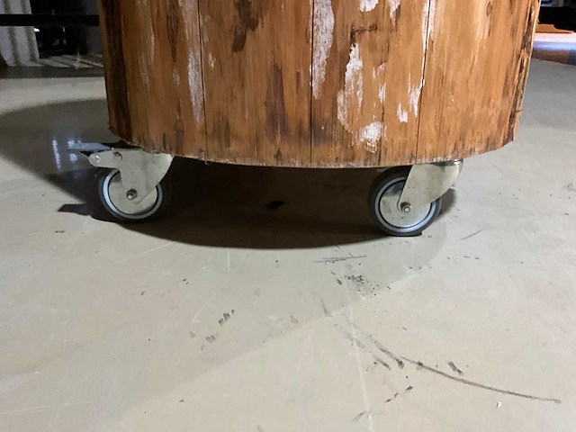 Bijzettafel - boomstam - afbeelding 5 van  5