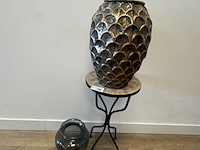 Bijzettafel met 2x vaas - afbeelding 1 van  3