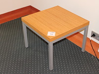 Bijzettafel met bamboelook blad. afmeting 52 x 52 x 41 cm. - afbeelding 1 van  2
