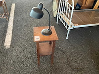 Bijzettafel met lamp - afbeelding 1 van  4