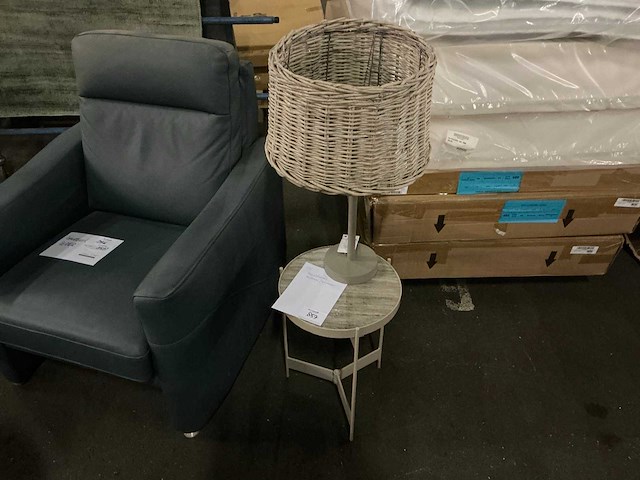 Bijzettafel - afbeelding 1 van  3