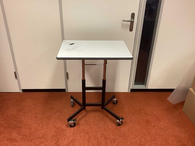 Bijzettafel - afbeelding 1 van  5