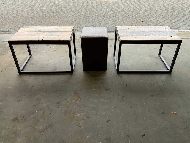Bijzettafels met poef - afbeelding 6 van  6