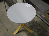 Bijzettafeltje met doorsnede 45 cm en hoogte 54 cm. margeproduct - afbeelding 1 van  2