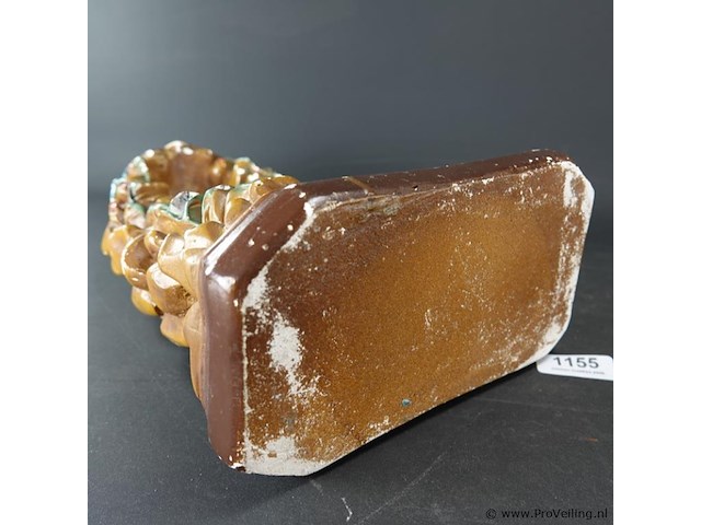 Bijzonder gipsen kapelletje - afbeelding 5 van  5