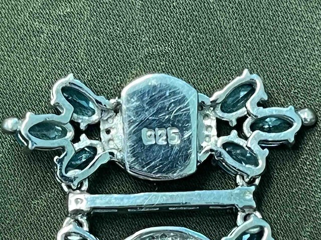 Bijzondere armband met natuurlijke edelstenen en diamant - afbeelding 5 van  5