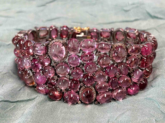 Bijzondere armband met natuurlijke edelstenen en diamant - afbeelding 2 van  4