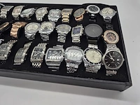 Bijzondere horlogecollectie – 30 polshorloges – mix van vintage, klassiek en modern – inclusief horlogebatterijen - afbeelding 7 van  13